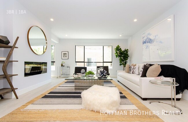 Building Photo - 5955 Saturn St