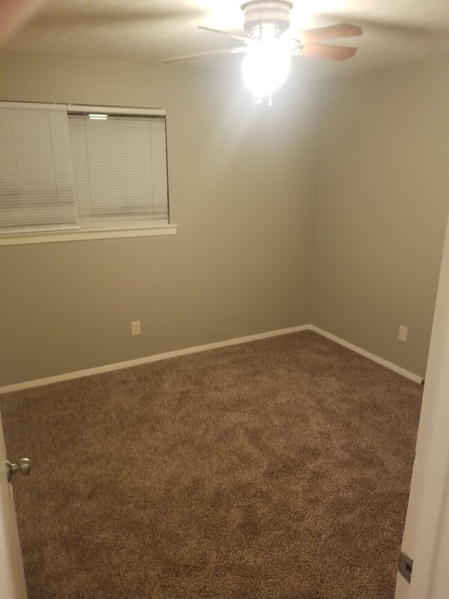 Photo - 1335-1337 Halcomb ln- Frayser Duplex