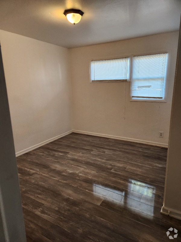 Building Photo - 515 3rd St Rental