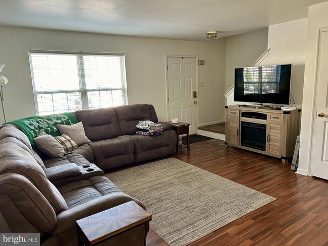 Photo - 926 Woodlawn Ave