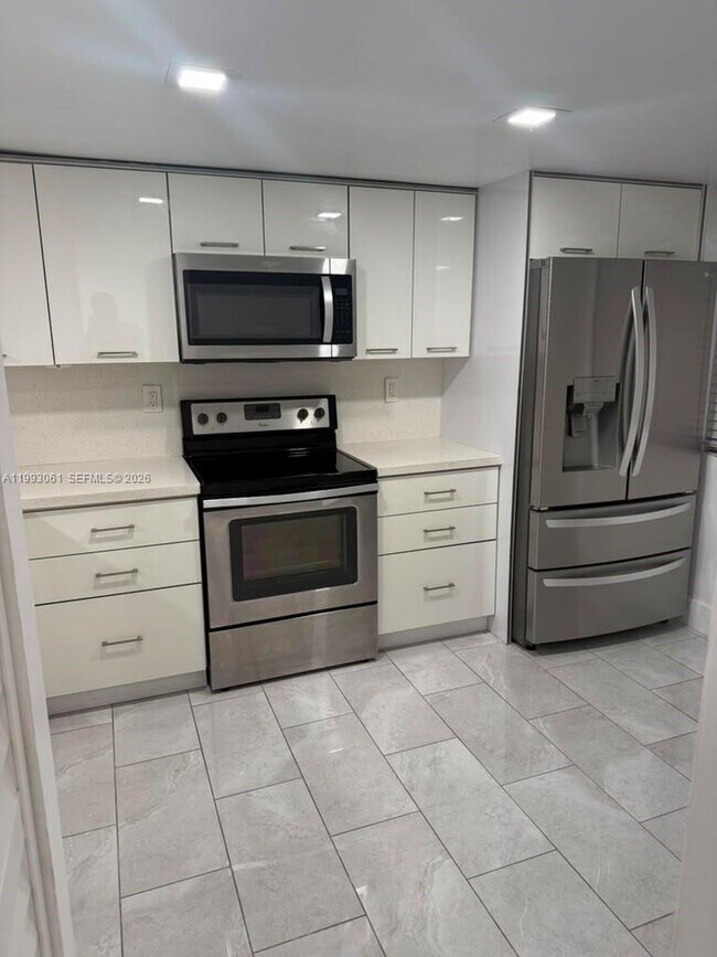 Photo - 10000 NW 9th St Cir
