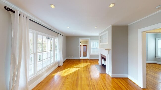 Photo - 1919 Nassau Blvd