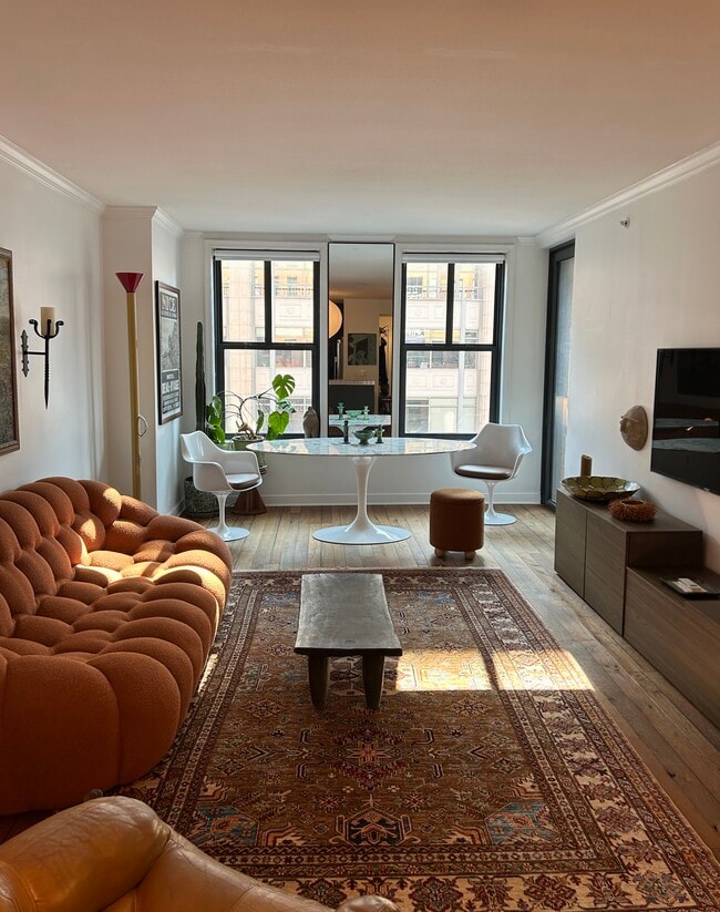 Photo - 631 D St NW Unidad 732