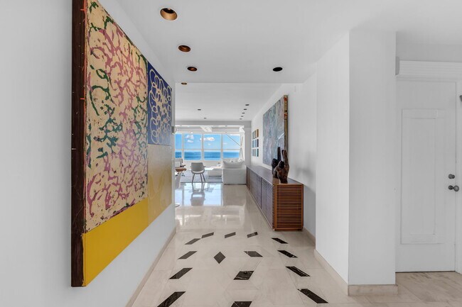 Photo - 4925 Collins Ave Unit # 11E