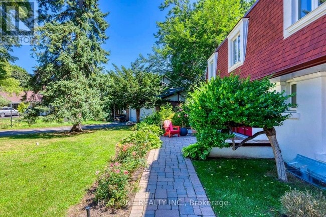 Photo - 814 Calder Rd