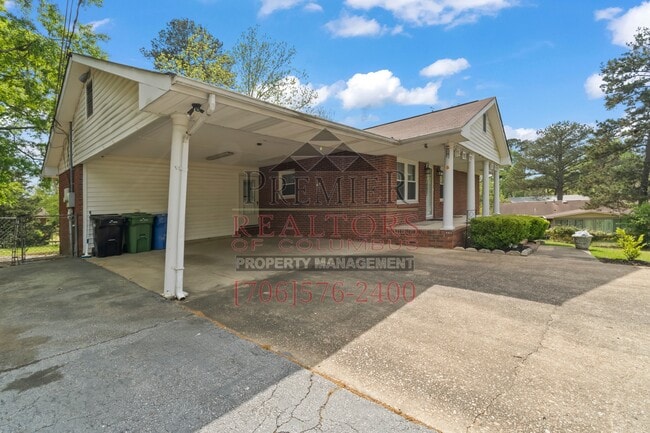 Photo - 2866 Hobbs Rd