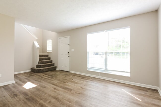 Photo - 6827 Devinney Ln