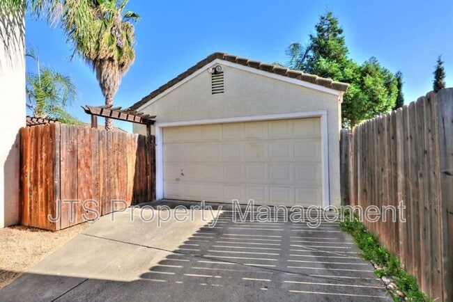 Photo - 6620 Verandah Ct