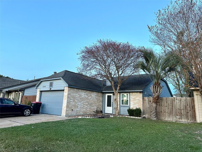 Photo - 7114 Golden Dale Ct