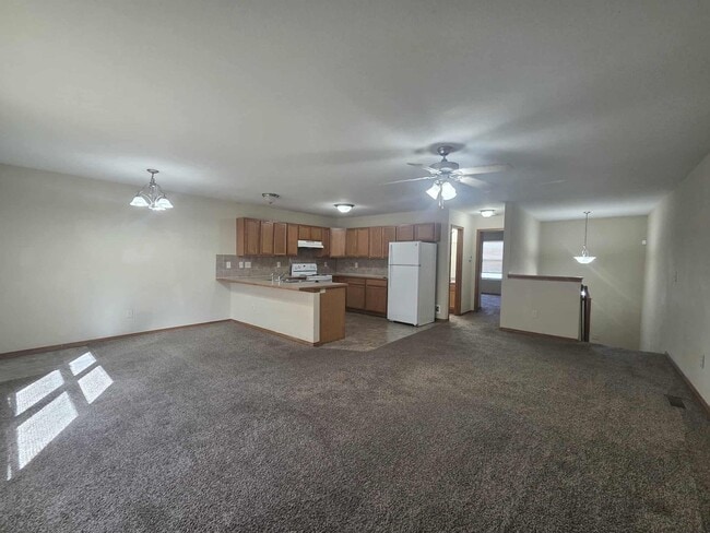 Photo - Affordable rental!!!