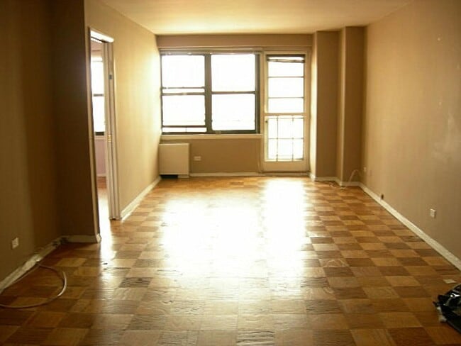 Building Photo - 240 E 82nd St Unit 11E Rental