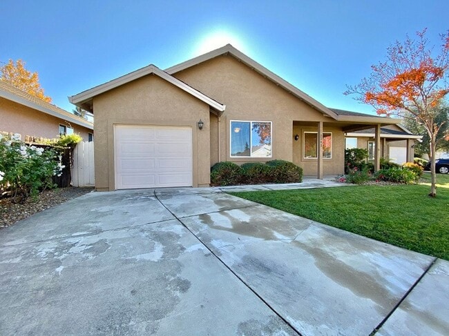 Photo - Devonshire Drive, 2141-2143 Unit 2141 Devonshire Drive