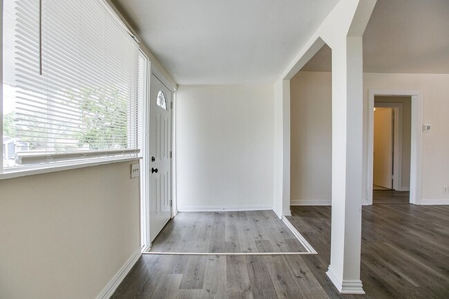 Photo - 1921 W Ave J