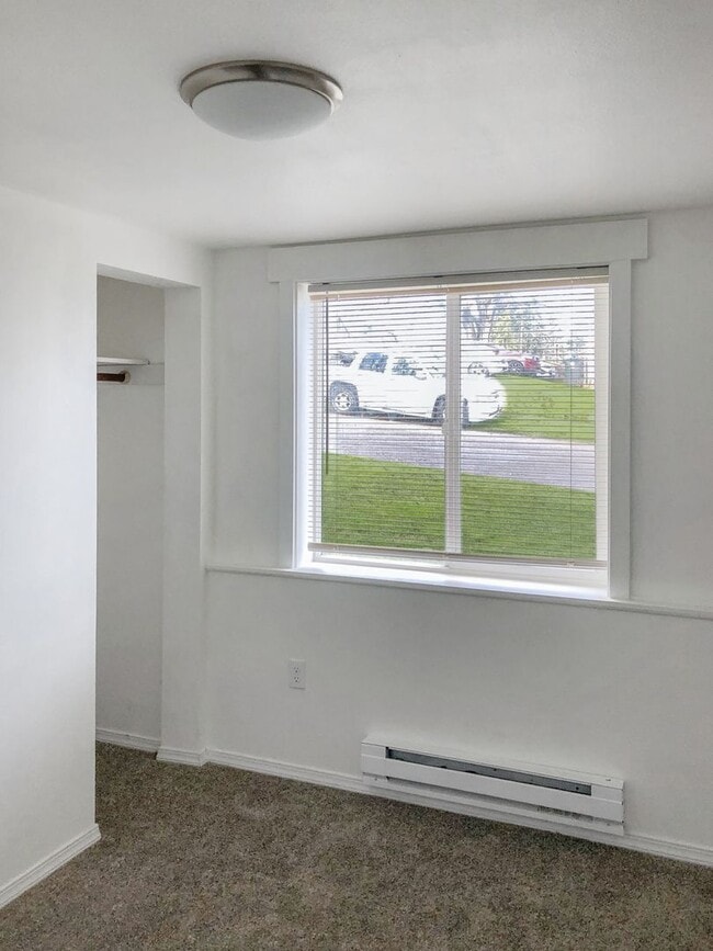 Photo - Nicely Updated 3/1 Tacoma Duplex Unit B