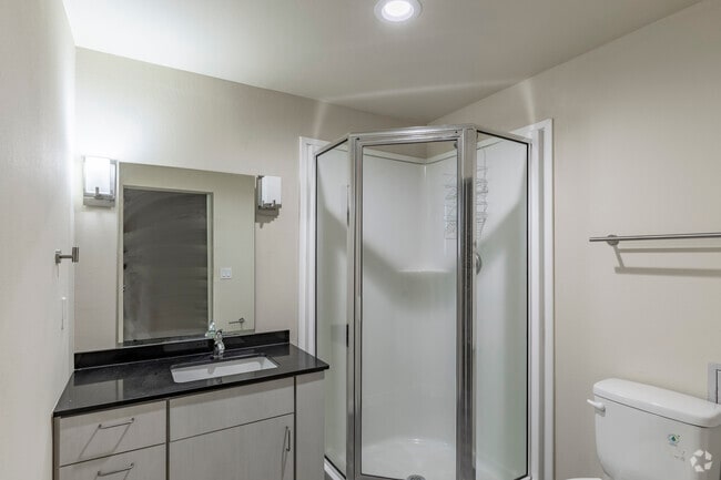 Studio - 266-495 SF