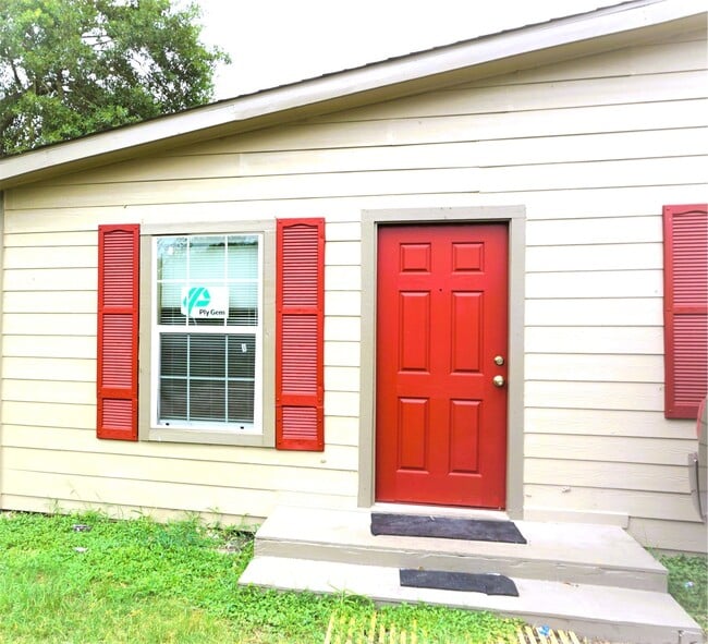 Photo - 5114 Laura Koppe Rd