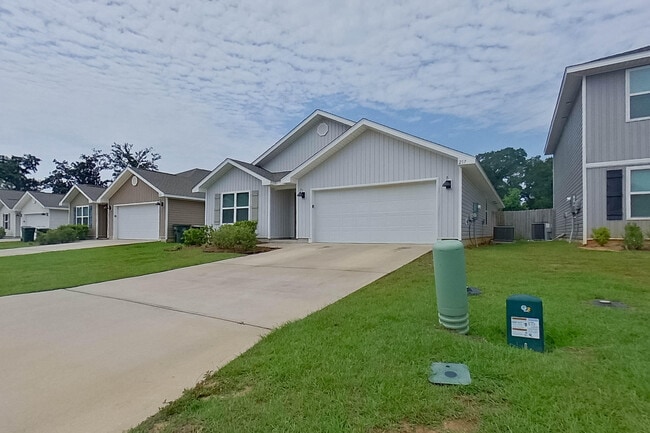 217 Monarch Ln