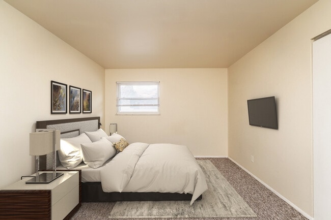 Photo - McKaig Court Apartments