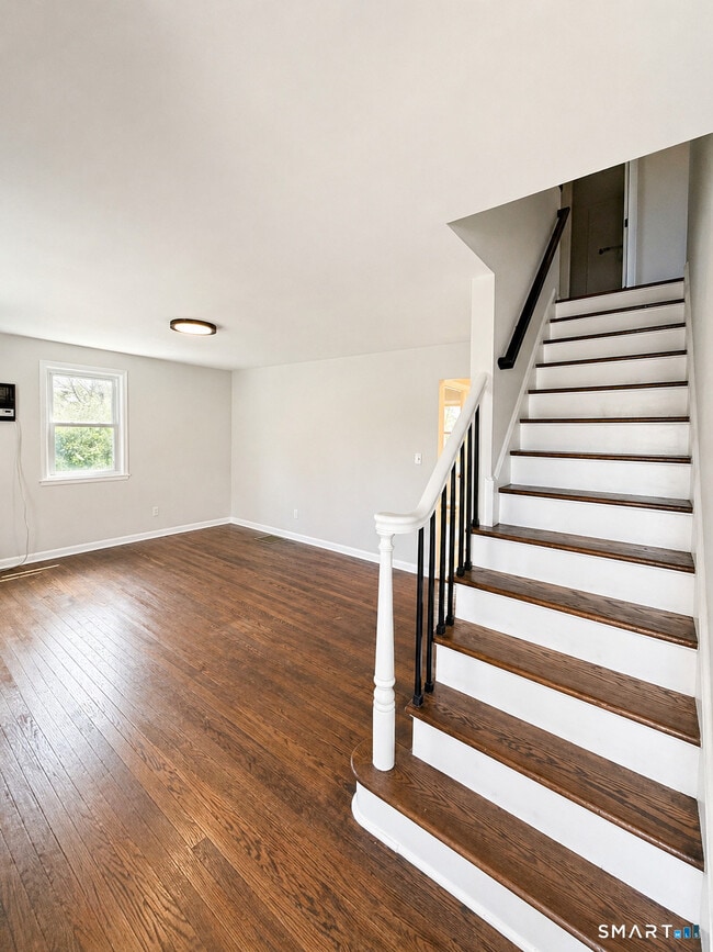 Photo - 405 Wilcoxson Ave