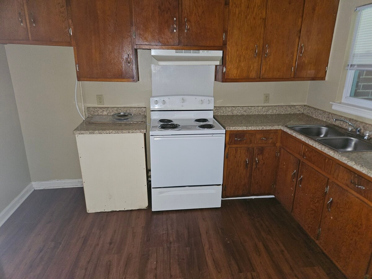 Photo - 906 N Van Buren St Unit A