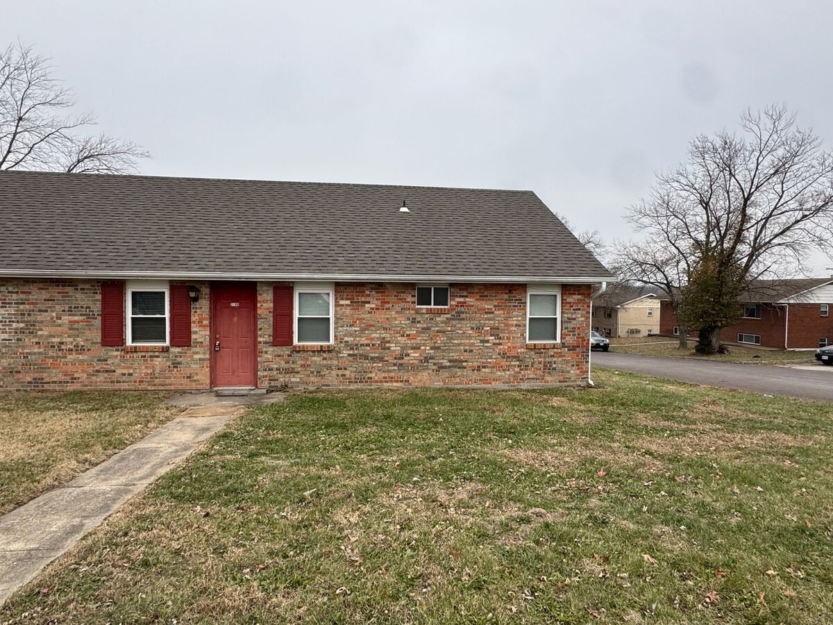 Photo - 310 Hogan Dr Unit 310 Hogan Dr B