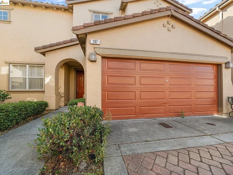 Photo - 107 San Ramon Ct