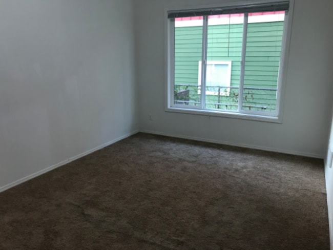 Photo - 4012 S 130th St Unit 102