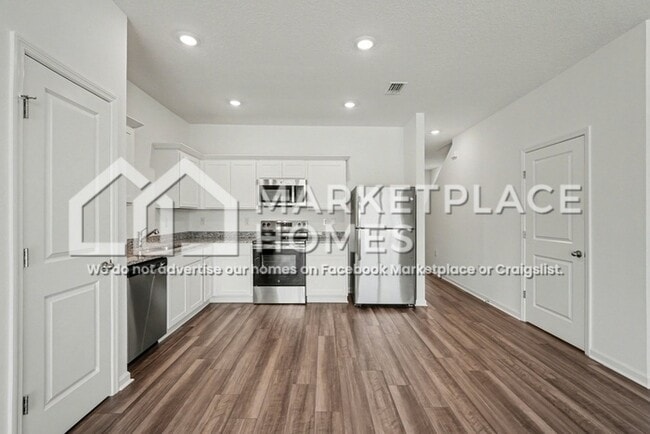 Photo - 12022 Sylvia St