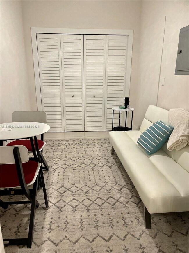 Photo - 10185 Collins Ave Unit PH06(+DEN)