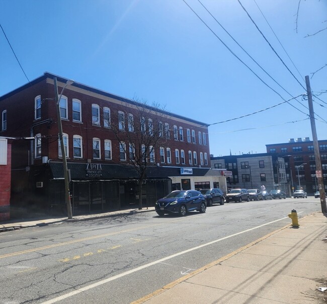 Photo - 19 Lunenburg St Apartment Unit 12