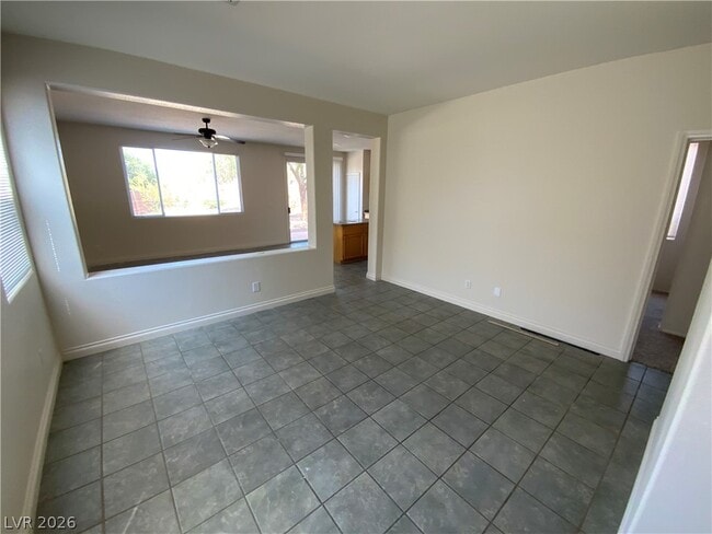 Photo - 2392 Predera Ave