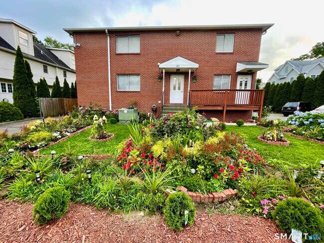 Photo - 31 Glenwood Ave Unit #11