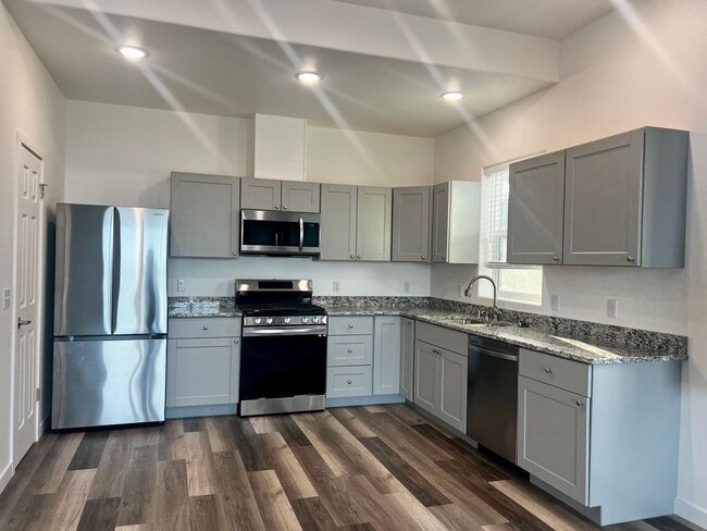 1529 Pey Dr Unit 2
