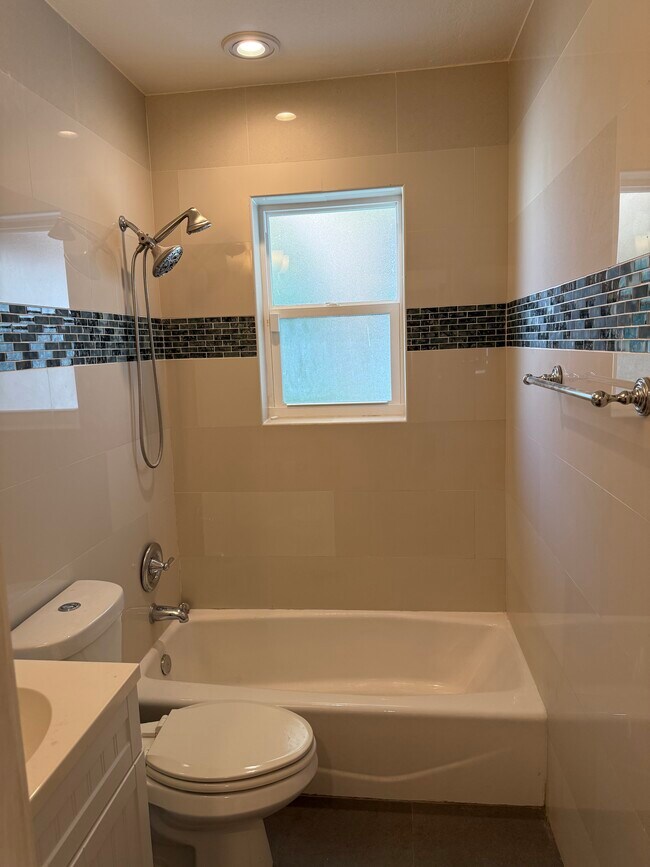 Photo - 133 Truxton Dr