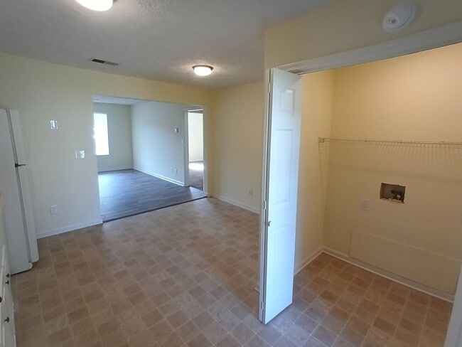 239 Tinker Hill Cv Unit L