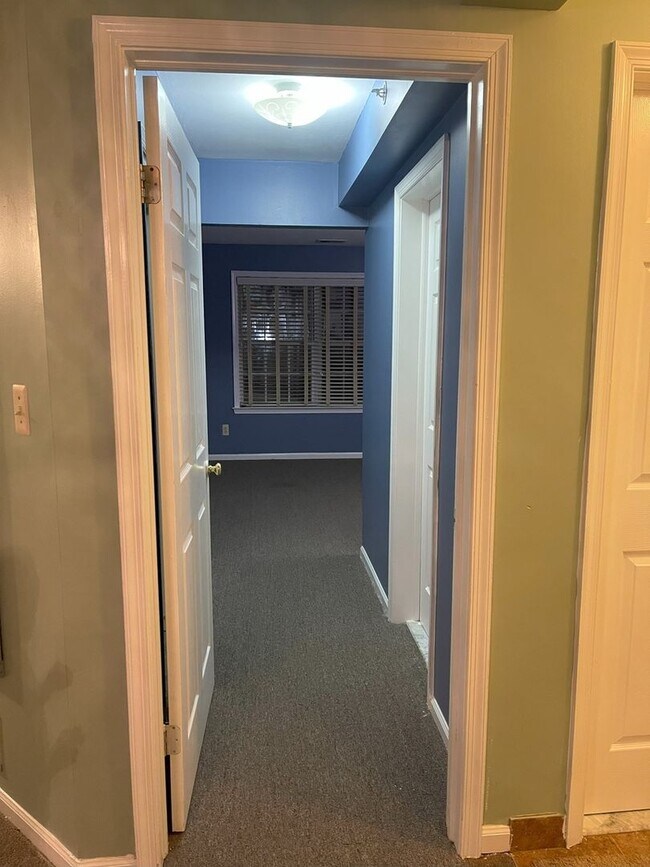 Photo - 420 Stratford Pl