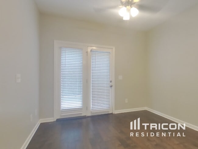 Photo - 121 Hickory Sta Ln