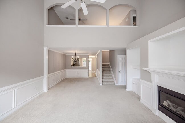 Photo - 435 Snead Way