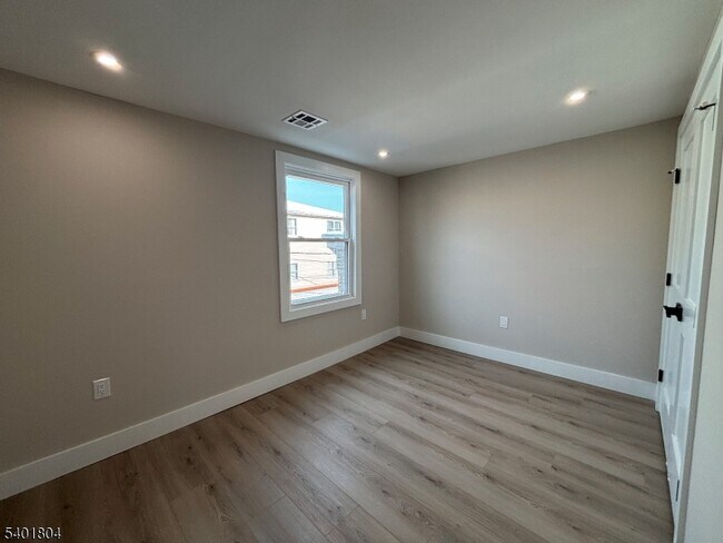 Photo - 136 Elm St Unit 303