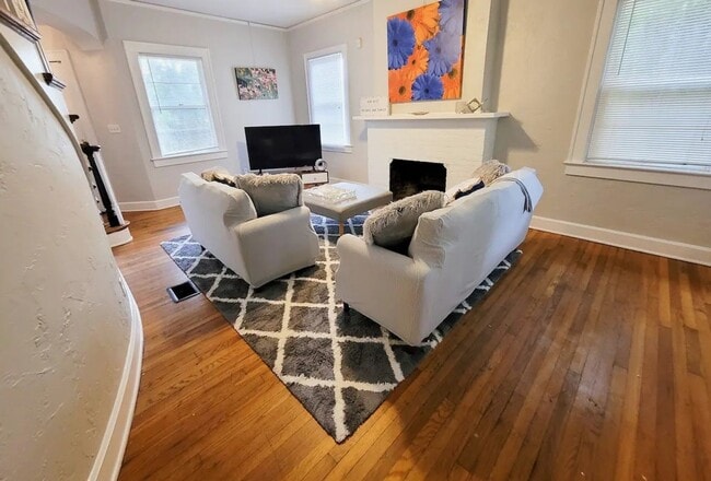 Photo - 949 SW 13th St