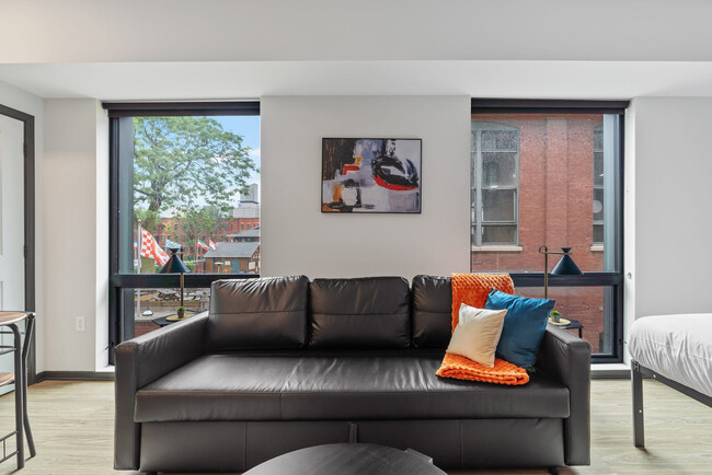 Building Photo - 423 E Michigan St Unit ID1026470P Rental
