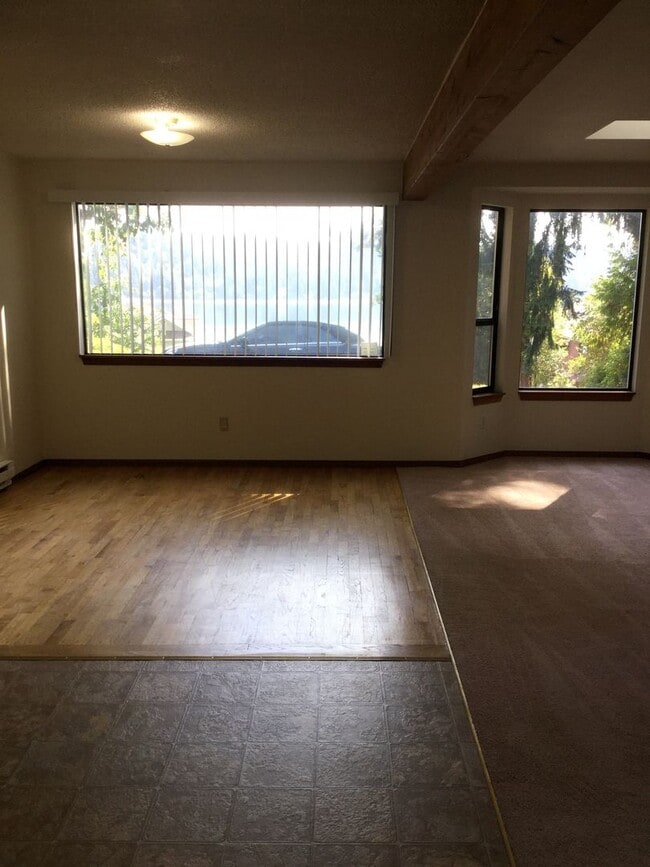 Photo - Illahee6056 Unit A