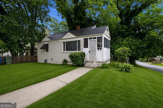 Photo - 154 Lawton St SW