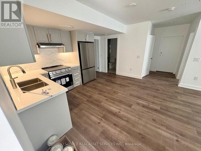 Photo - 8 Redkey Dr