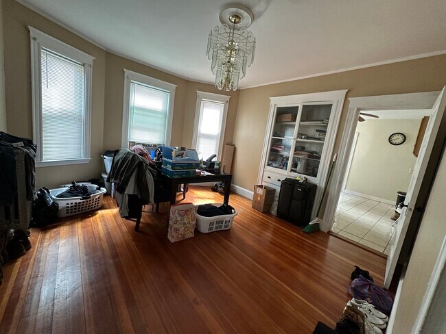 289 Thacher St Unit 1