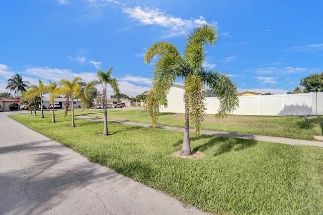 Photo - 1210 SW 10th Terrace