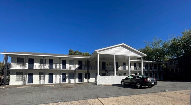 Photo - 2201 Scott St Apartments Unidad 10