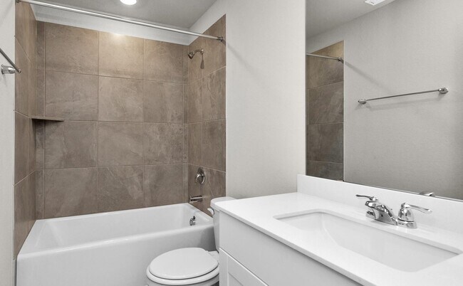 Photo - 18612 Hillswood Dr