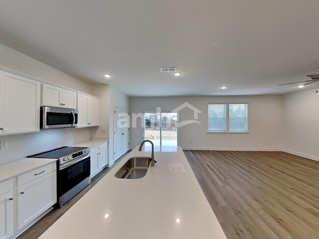 Photo - 5006 Twin River Dr