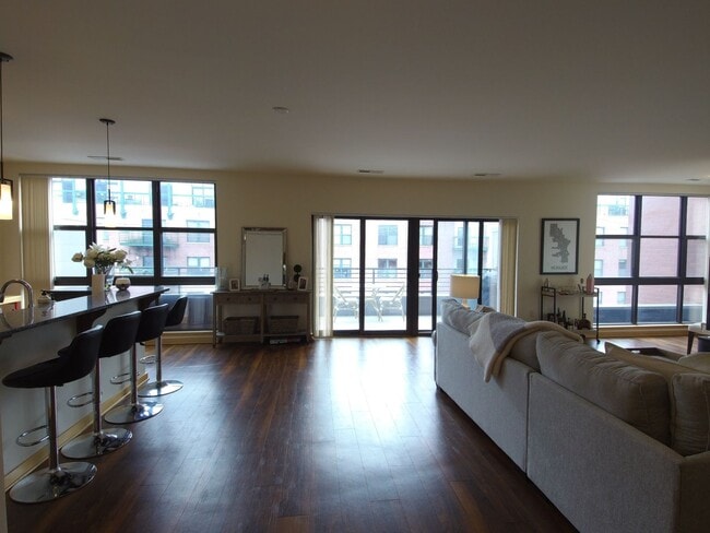 Photo - Jackson Square Apartments